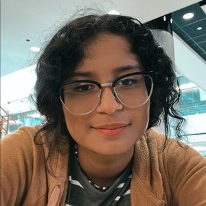 Meet your Posher, Silvina